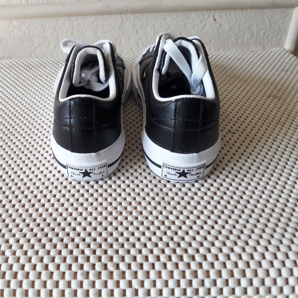Converse - Picture 3 of 4